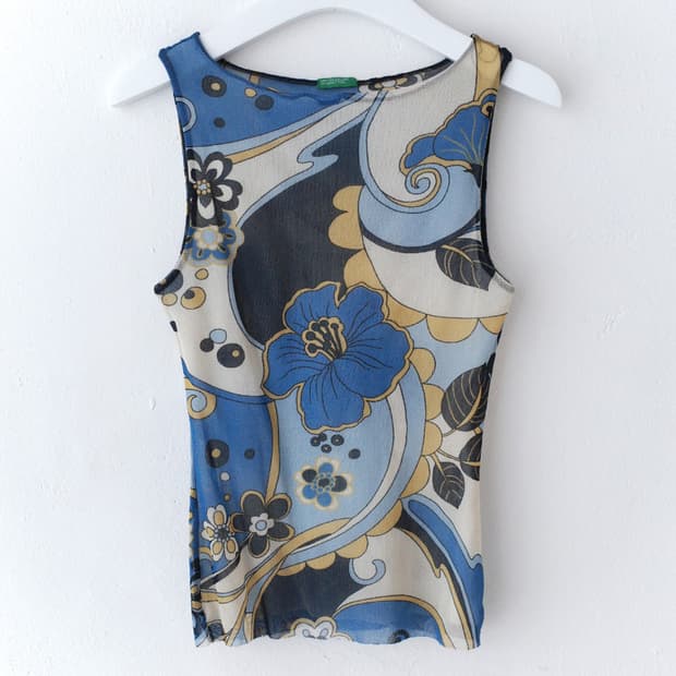 benetton) oriental see-through sleeveles