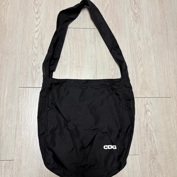 CDG NYLON CROSS BAG