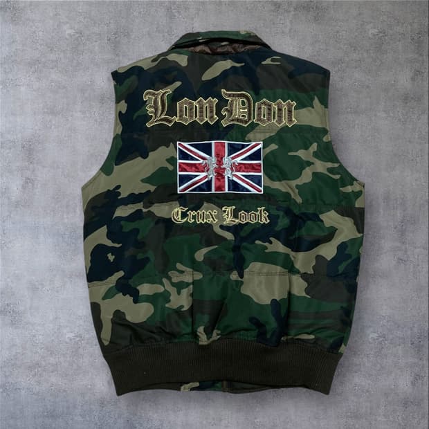 CRUX 카모플라쥬 y2k 빅로고 패딩 베스트