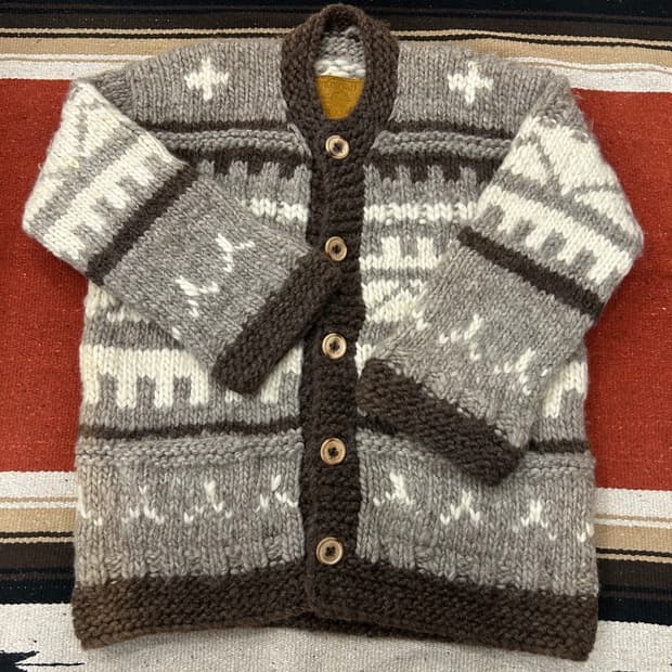 Flyer hooks 캐나다 코위찬 가디건