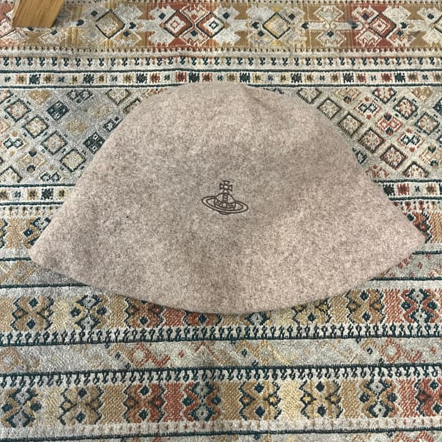 비비안웨스트우드 울 버킷햇 베이지 S-M #csz2177 