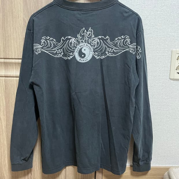 TBC surf design 음양 롱슬리브