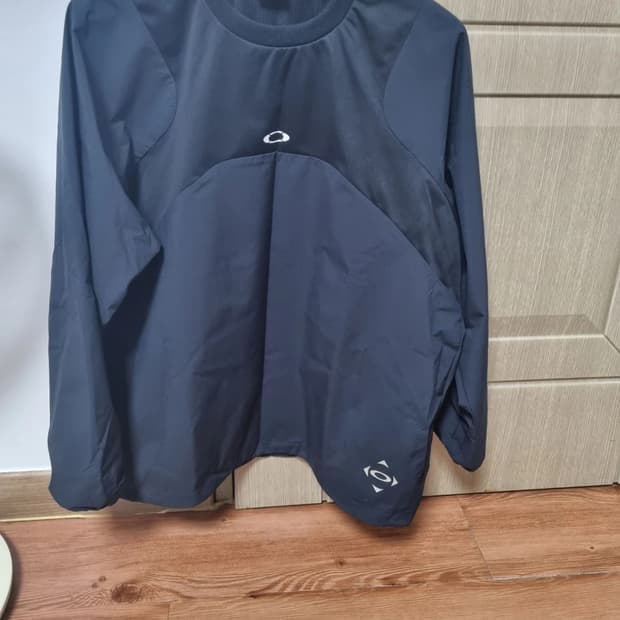오클리 바람막이 사이즈L