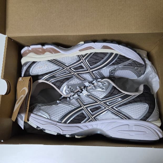 [270] 아식스 젤 님버스 10.1 화이트 옵시디언 그레이