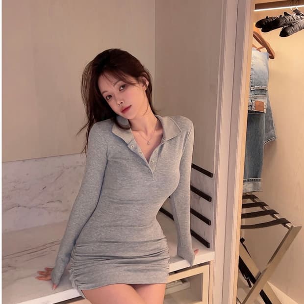 히프나틱 다즐 카라 셔링 원피스