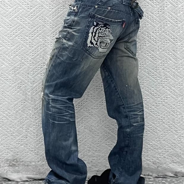 에비수 올드스쿨 키치 호랑이자수 데미지 데님팬츠 32인치 C08028