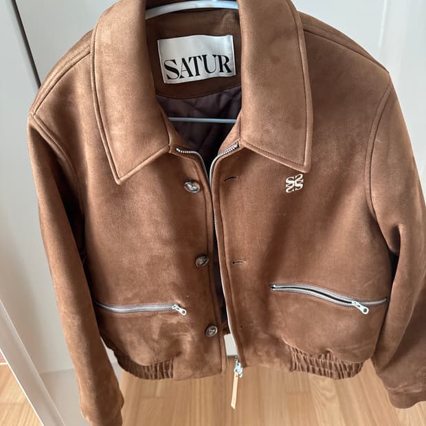 SATUR 자켓