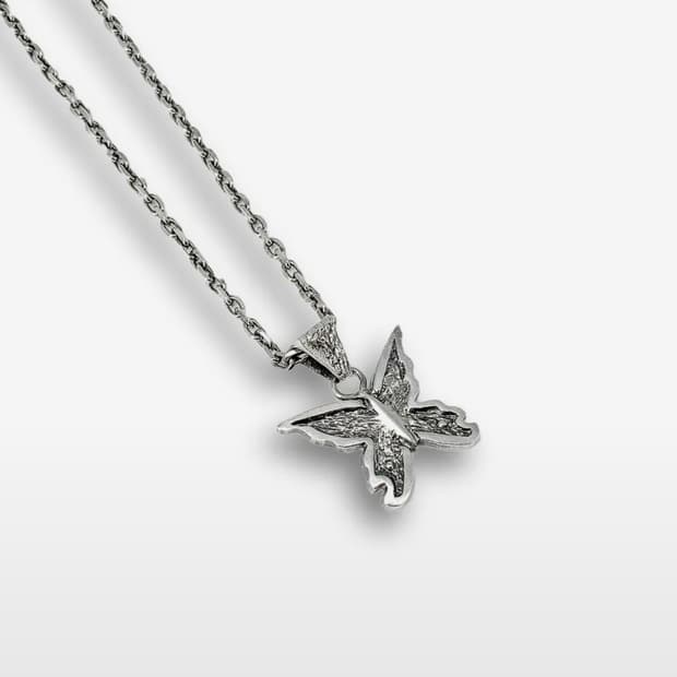 바호 스튜디오 나비 목걸이