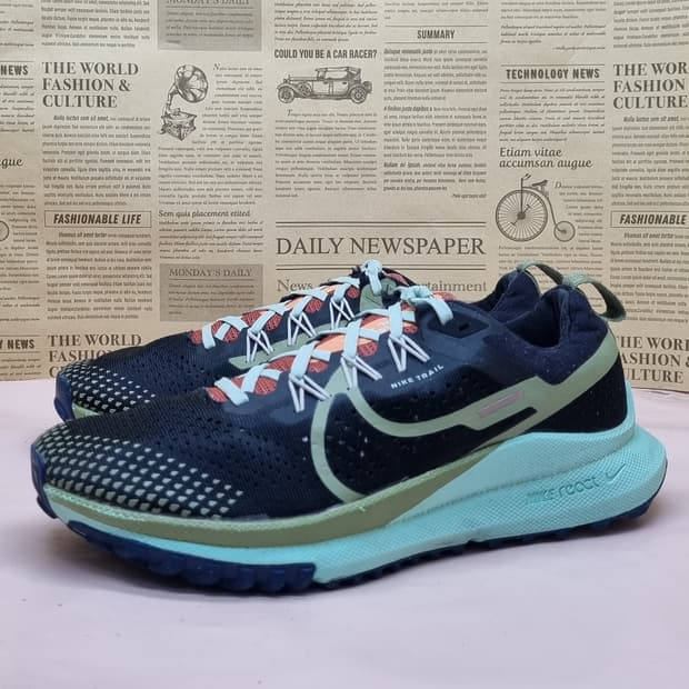 나이키 리액트 페가수스 트레일4 운동화255