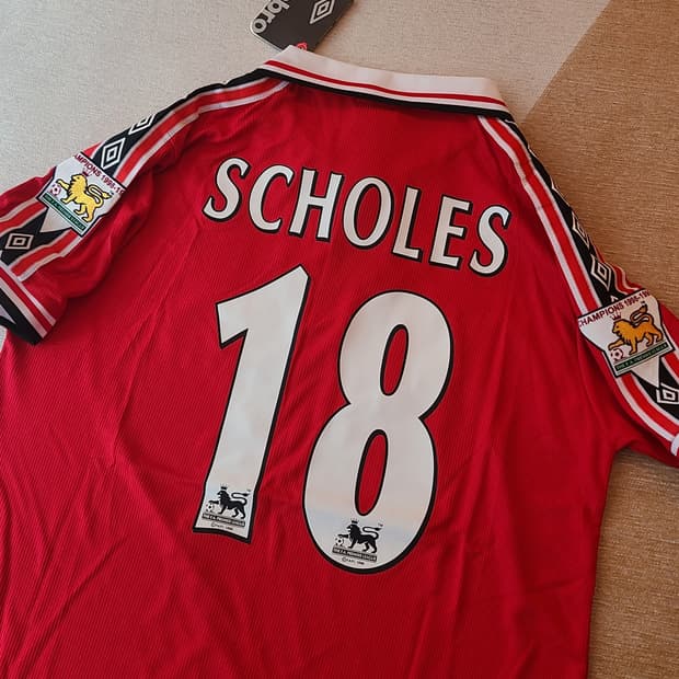 맨유 스콜스 유니폼