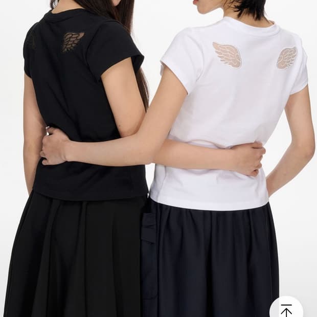 Back Wing Cutout Slim Fit Short Sleeve T