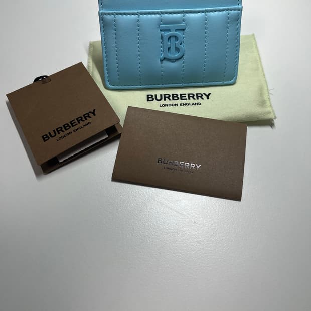 버버리 컬팅롤러 카드지갑