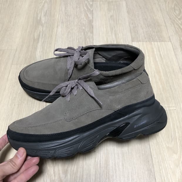 (265) 네이더스 NEITHERS 데상트 더비 크로스오버 타우페 슈즈