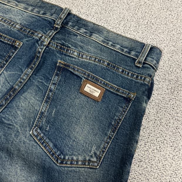 돌체앤가바나 디스트로이드 메탈 플레이트 데님 