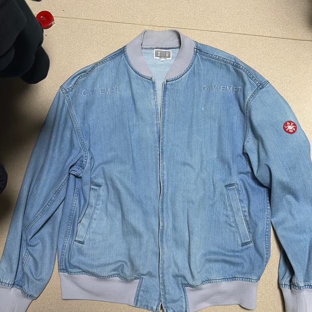 카브엠트 블리치드 데님 봄버 L