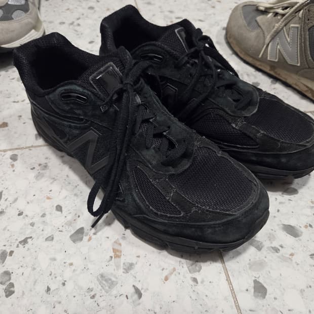 뉴발란스 990 올블랙 스니커즈 290mm