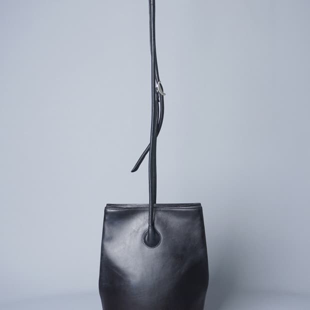 구매글) 이세이미야케 숄더백 삽니다.