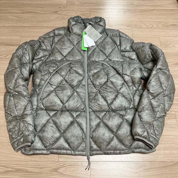 로아 하이킹 nuna 800필 파워 다운 자켓 실버 L