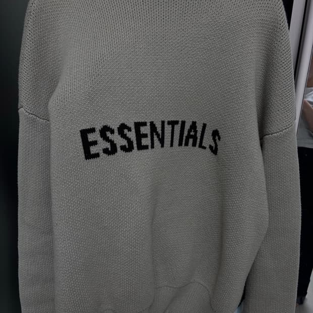 에센셜 니트 풀오버 스웨터 콘크리트 xs