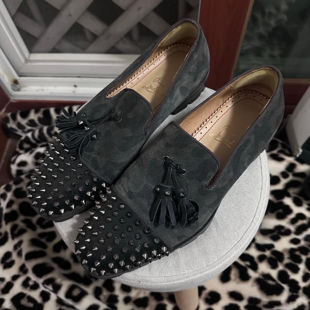 루부탱 40사이즈 스웨이드 로퍼