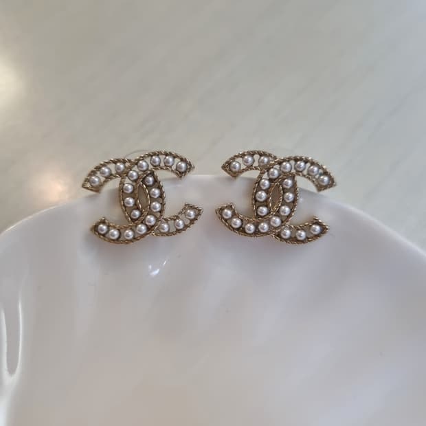 샤넬 진주 CC로고 귀걸이 업사이클링