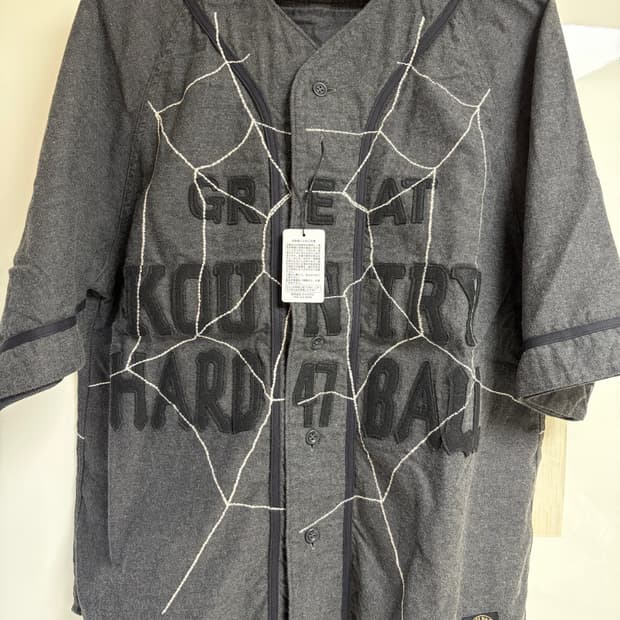 (OS) 캐피탈 거미줄 베이스볼 셔츠