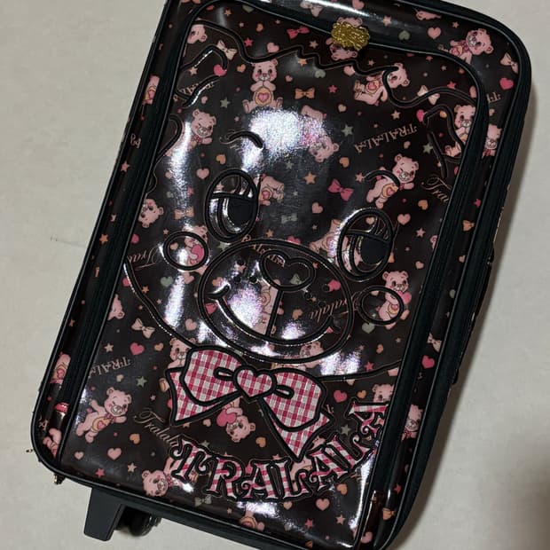 트랄라라 캐리어 가방 