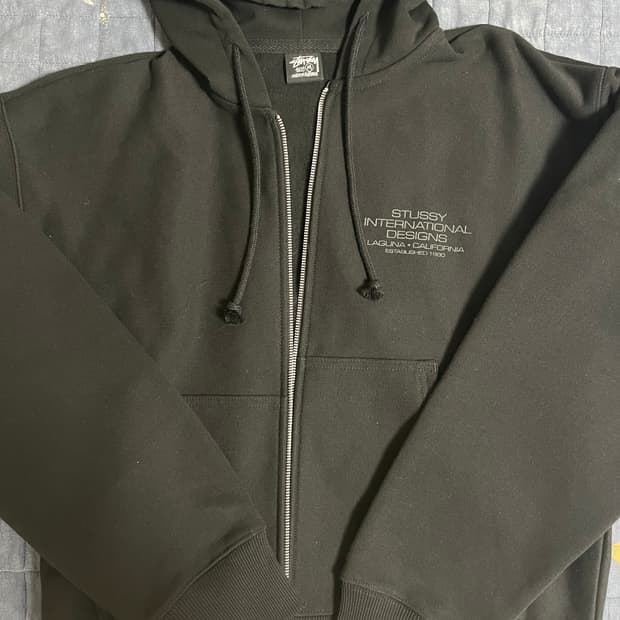 스투시 인터내셔널 디자인 후드집업 팝니다