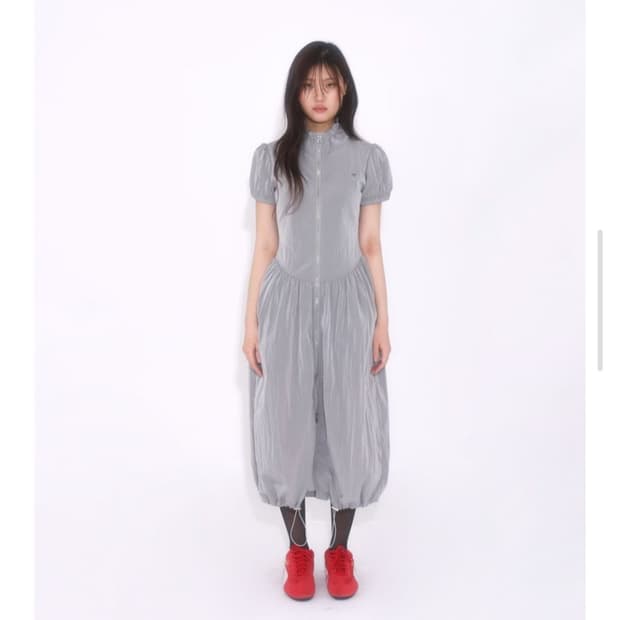 루루서울 Yucca Nylon Dress (Gray)
사이즈M 새상품