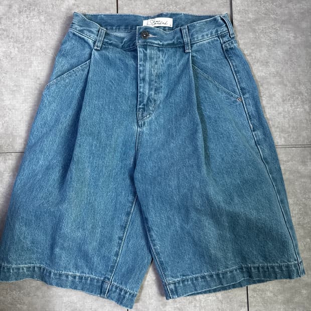 비슬로우 버뮤다 데님 28사이즈 팝니다