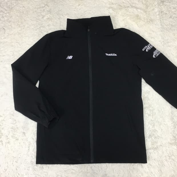 뉴발란스X마키타 바람막이자켓 CC19