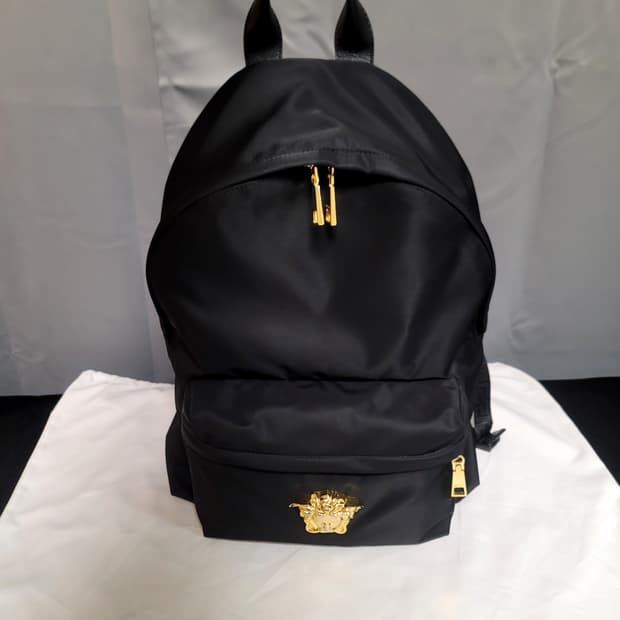 베르사체 백팩,크로스백,가방(고야드디올샤넬보
테가루이비통구찌셀린느생로랑)