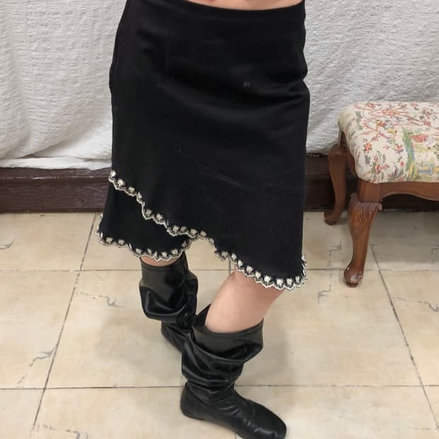 Floral line midi skirt