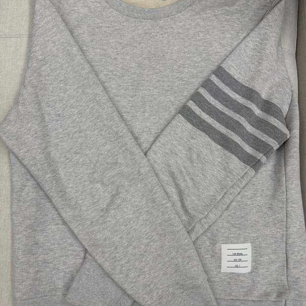 S급 톰브라운 회색 삼선 맨투맨 급처