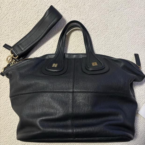 지방시 나이팅게일 블랙 토트백 M사이즈