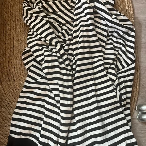 주카 이세이 미야케 콜라보 후드 가디건