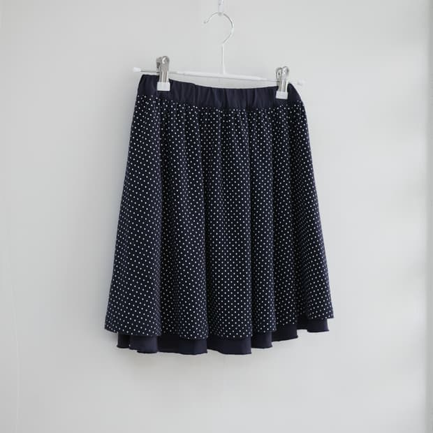 Cute navy banding dot skirt