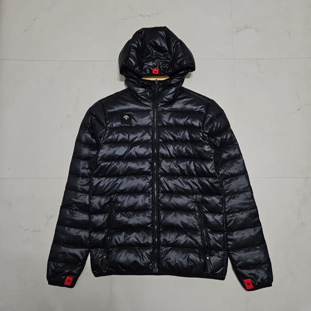 95 데상트 덕다운 후드 경량패딩