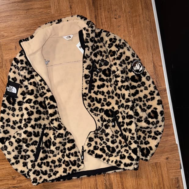 노스페이스 화이트라벨 레오파드 플리스 자켓