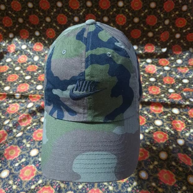 나이키 헤리티지86 카모버전 레어 볼캡.