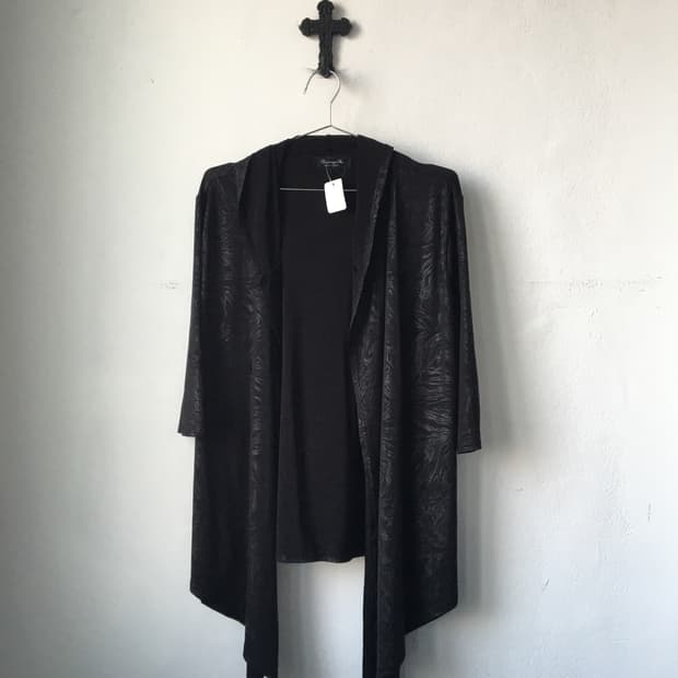 Berning sho pattern point drape hood ope