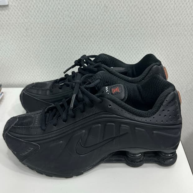 나이키 삭스 블랙 240