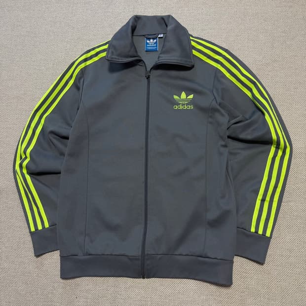 아디다스 유로파 트랙탑