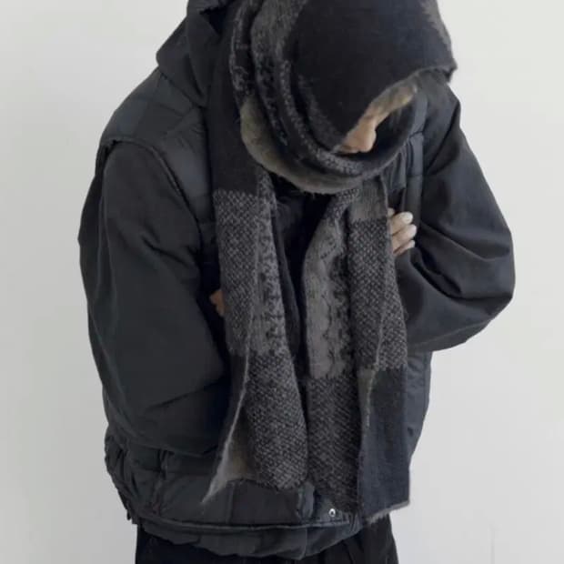 폴리테루, 에스닉 머플러, 블랙 브라운