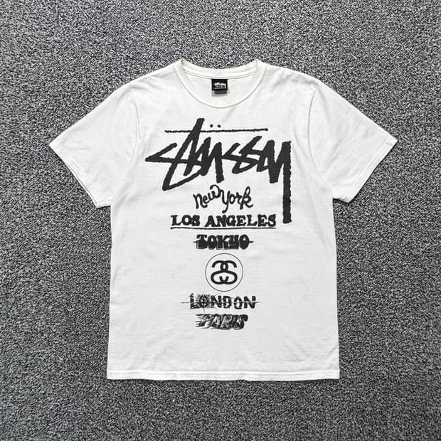 Name : 스투시 월드투어 트라이브 화이트컬러 반팔티 :)
