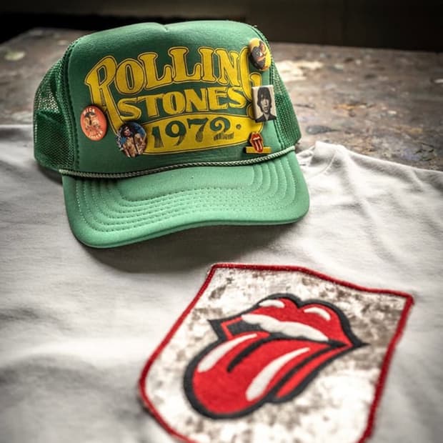 Madeworn 롤링스톤즈 트러커 메쉬캡