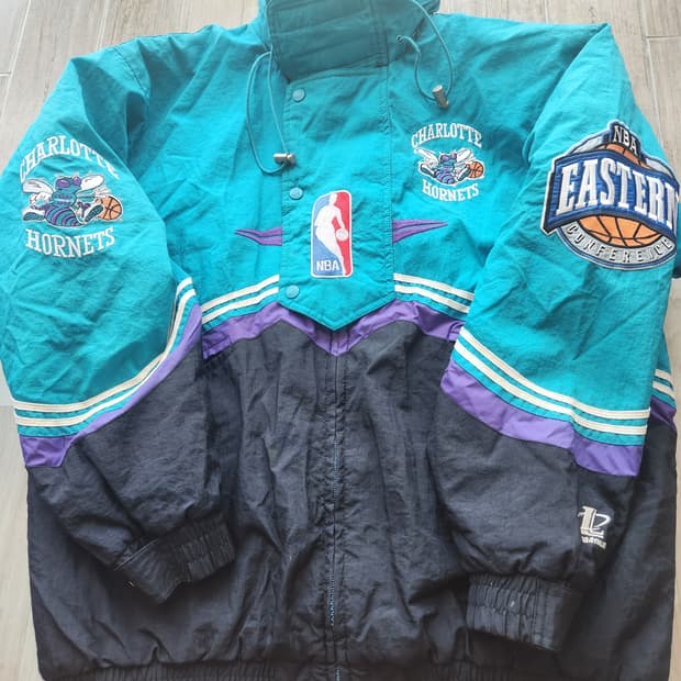 90s NBA 로고애슬레틱 샬럿 호네츠 겨울 바람막이 L