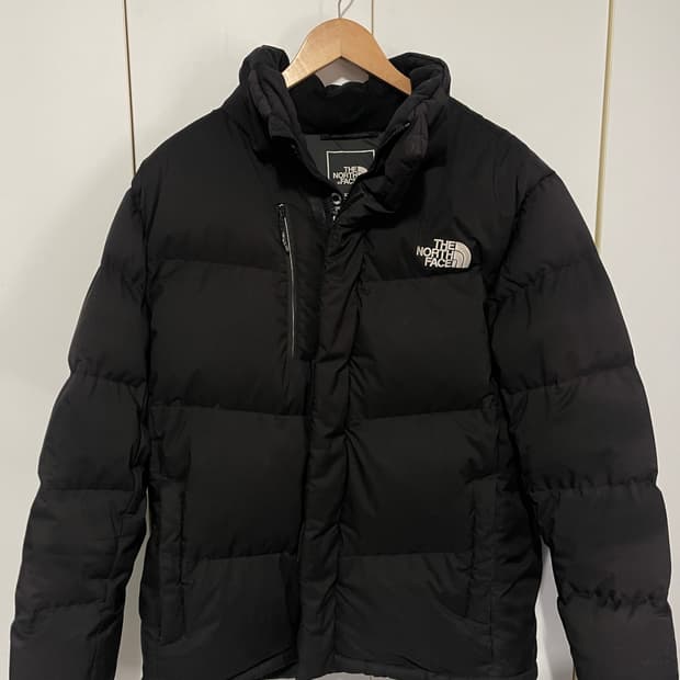 노스페이스 블랙 패딩 DRYVENT