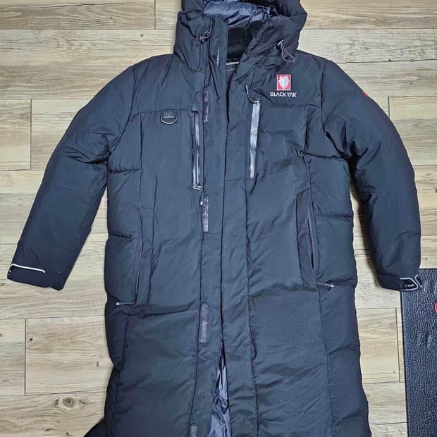 블랙야크 몬스터 블랙 롱패딩  100