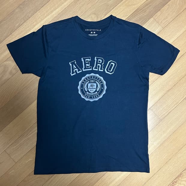 Aeropostale 그래픽 티셔츠M 네이비